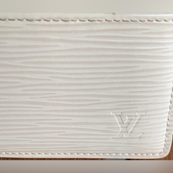 Louis Vuitton Vintage Vanilla Card Holder - Picture 4 of 10
